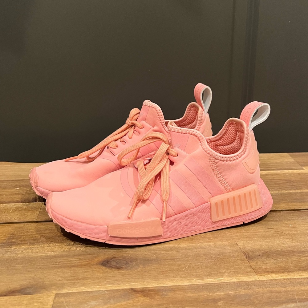 Adidas NMD_R1 RARE pink - sz 7